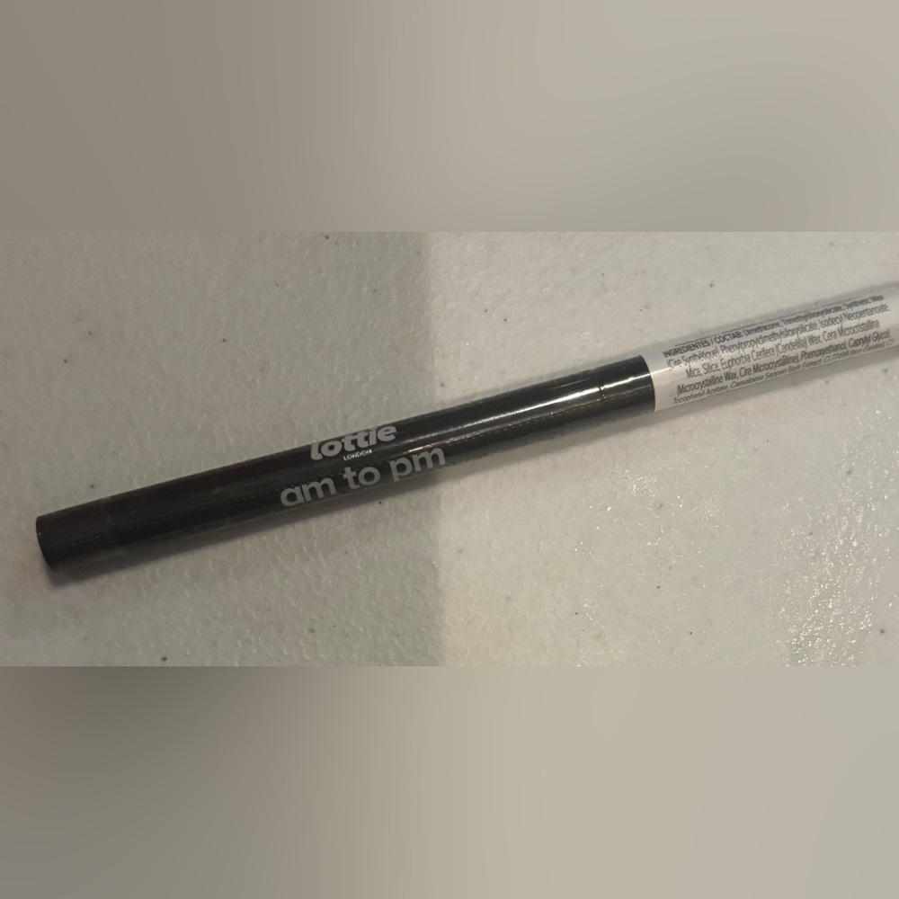 Lottie London Am to Pm eyeliner in Velvet